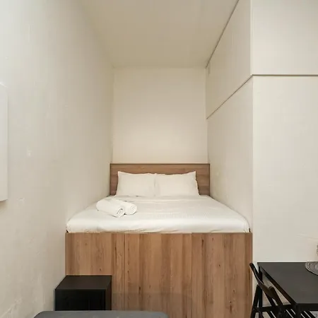 Apartment Air 105